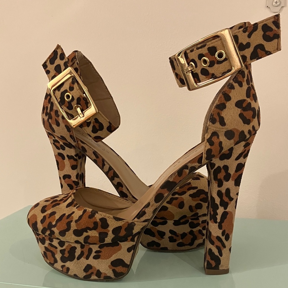 Breckelles Leopard Print Platform Heels